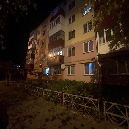 1-Комн. Квартира Целиком Интернациональная 32 С Гостиничным Сервисом Petropavlovsk Exterior foto